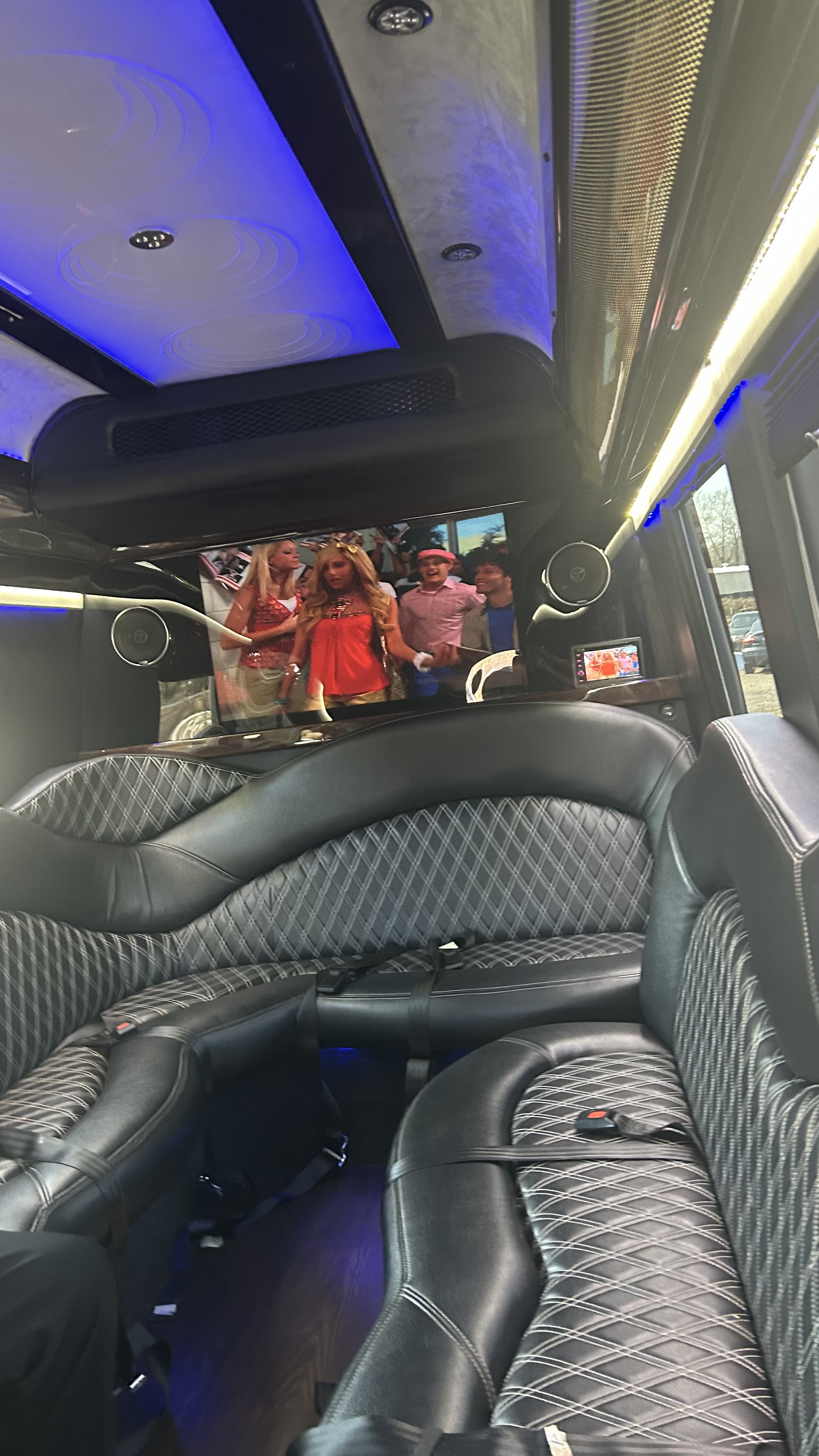Used 2016 Mercedes-Benz Sprinter 3500 image 9