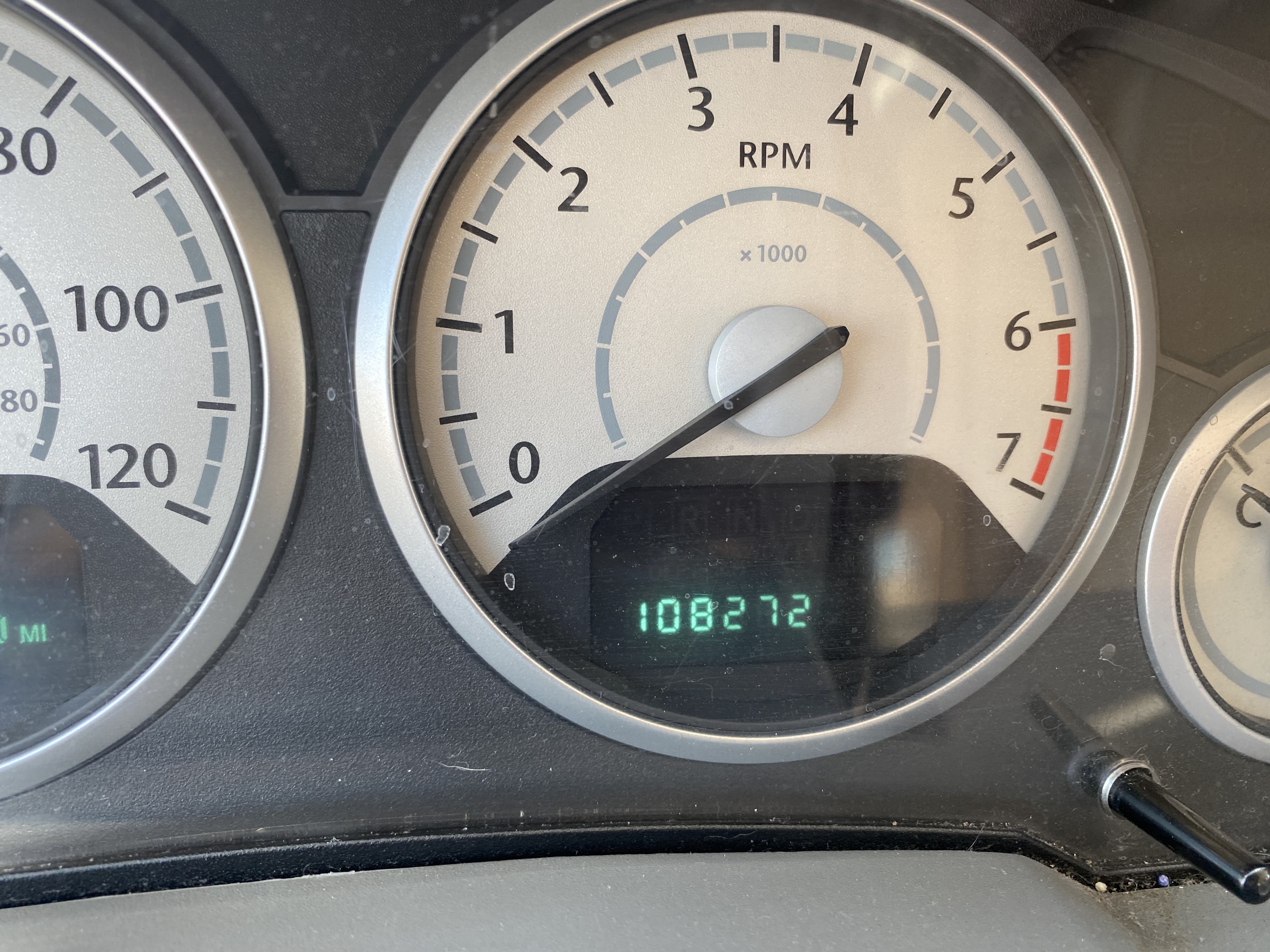 Used 2009 Chrysler Town & Country Touring FWD image 10
