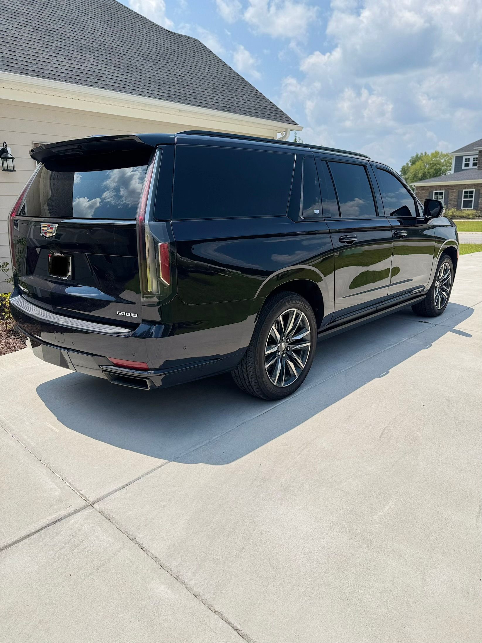 Used 2021 Cadillac Escalade ESV Sport Platinum RWD image 5