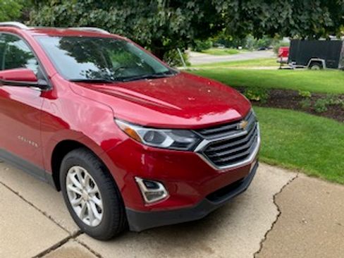 Used 2018 Chevrolet Equinox LT w/ Sun & Infotainment Package FWD image 10