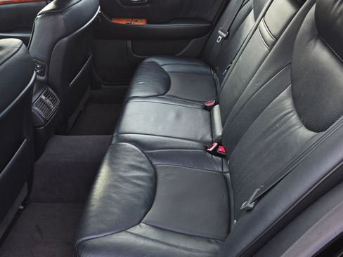 Used 2006 Lexus LS 430 image 8