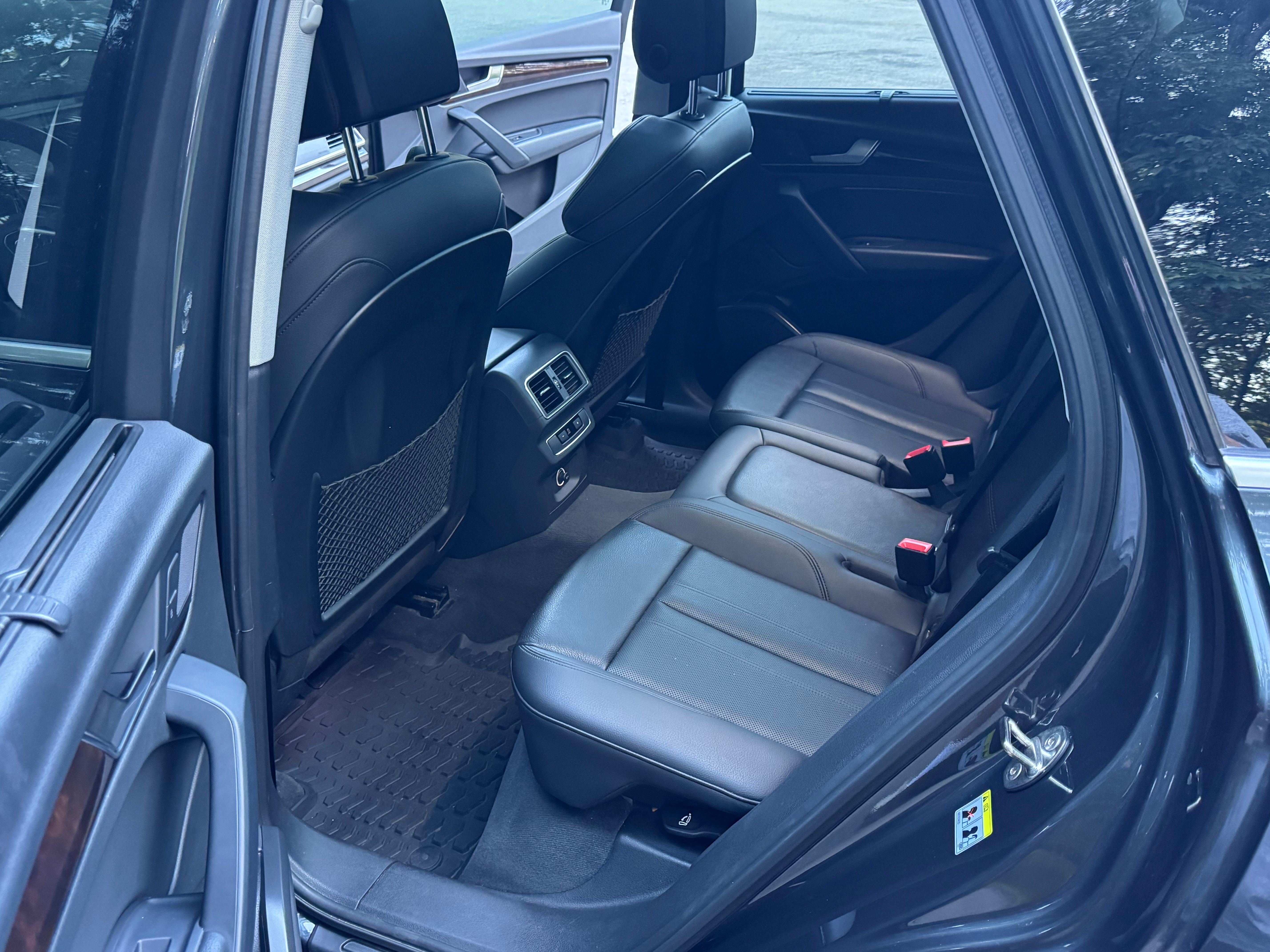Used 2018 Audi Q5 2.0T Premium Plus w/ Premium Plus Package AWD/4WD image 21