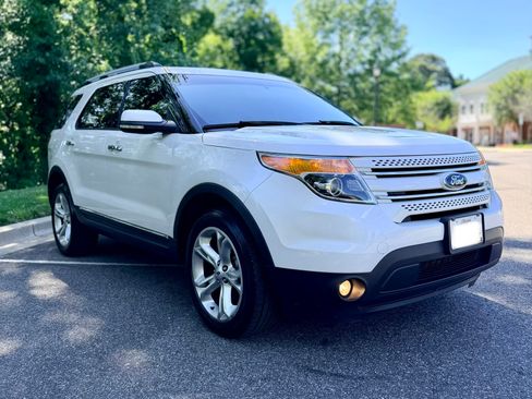 Used 2013 Ford Explorer Limited AWD/4WD image 2