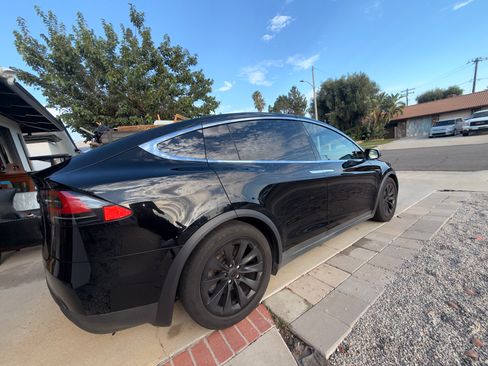 Used 2021 Tesla Model X Long Range AWD/4WD image 6