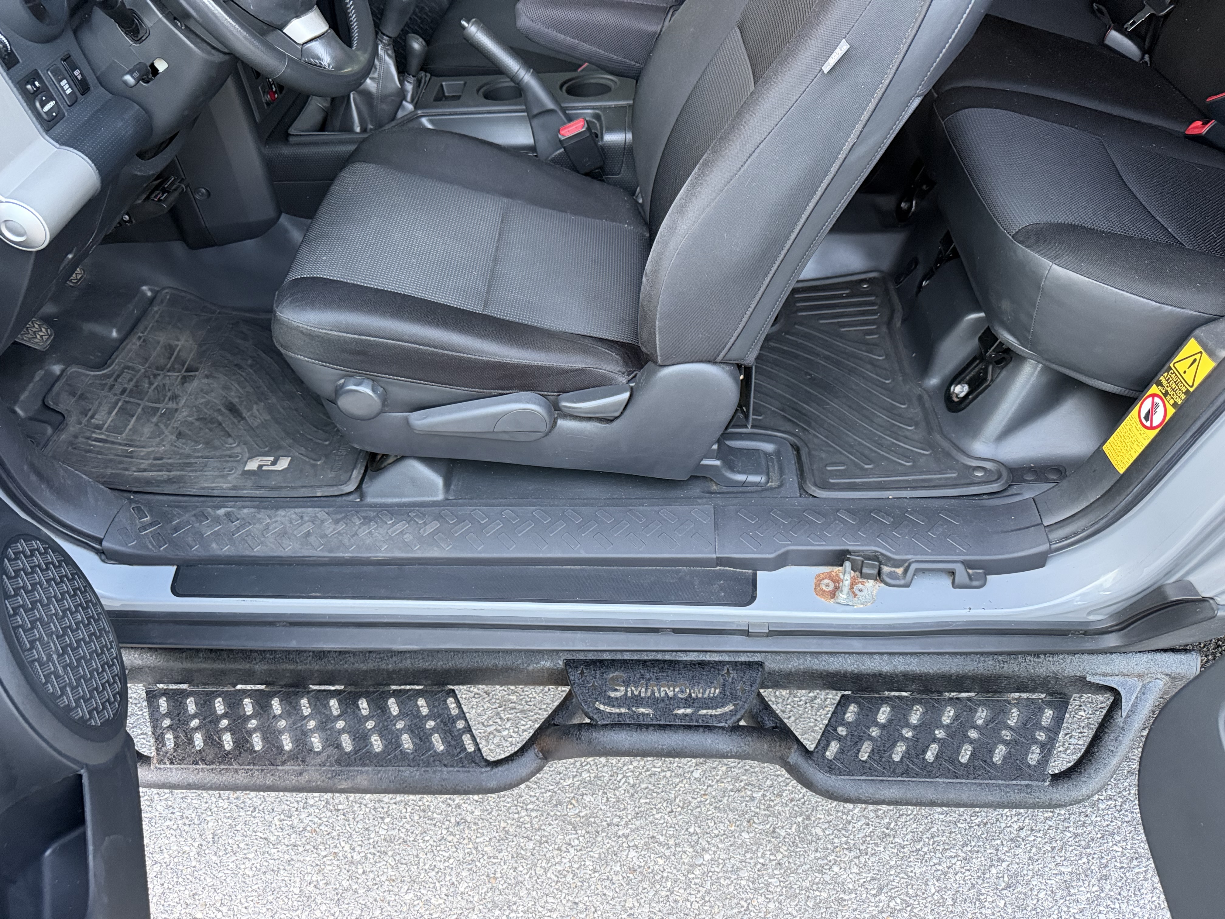 Used 2014 Toyota FJ Cruiser 4WD w/ Upgrade Package image 15