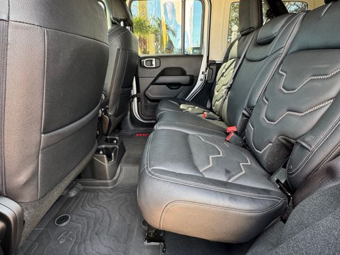 Used 2022 Jeep Wrangler Unlimited Sahara w/ Cold Weather Group image 12