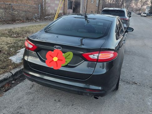 Used 2015 Ford Fusion SE image 6