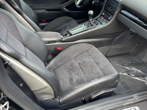 Used 2018 Porsche 718 Cayman GTS image 13