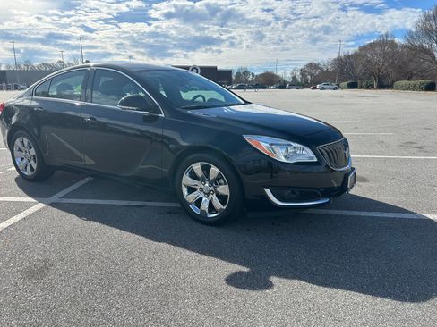 Used 2017 Buick Regal Premium w/ Driver Confidence Package #1 image 19