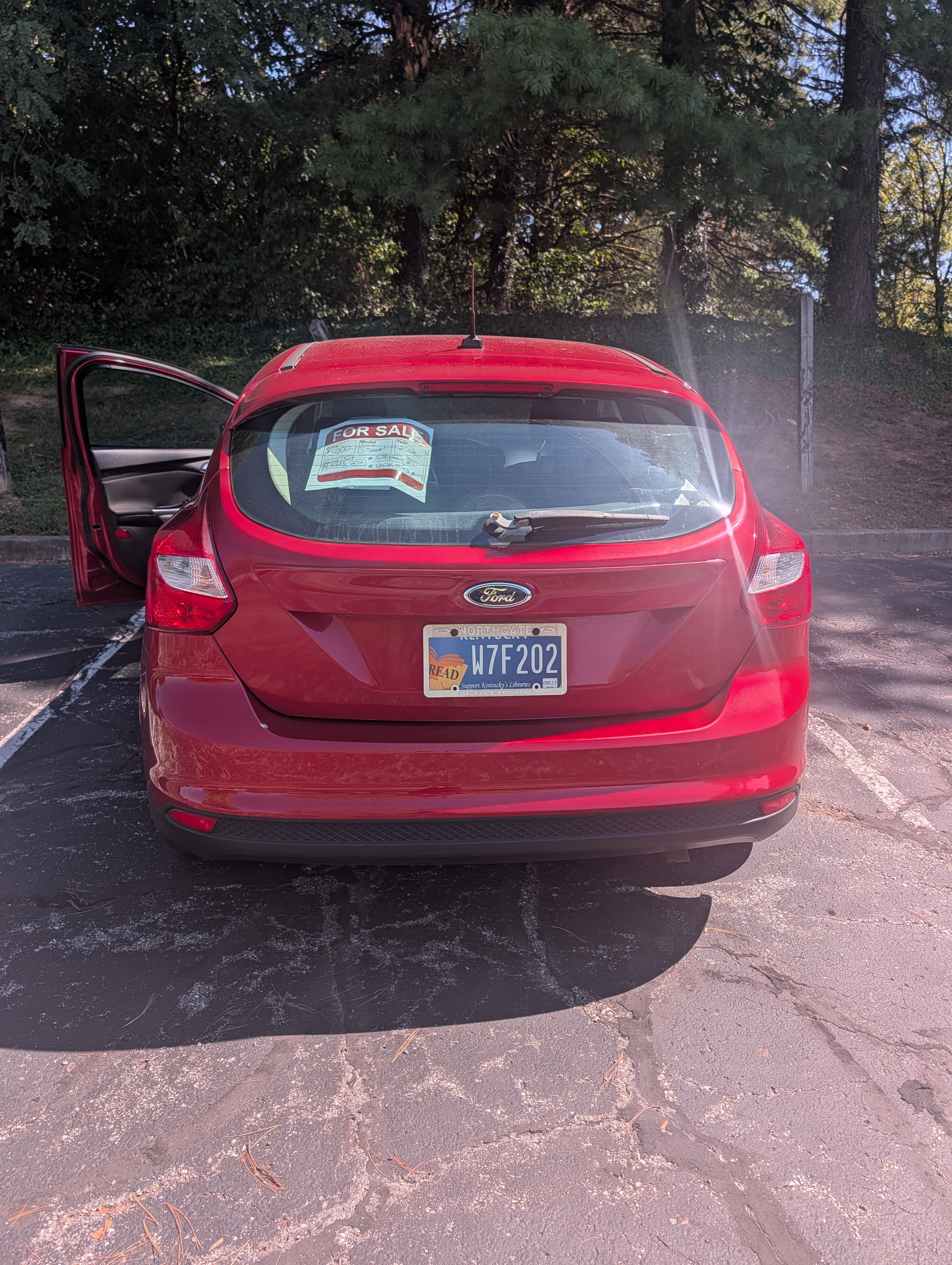 Used 2012 Ford Focus SE FWD image 15