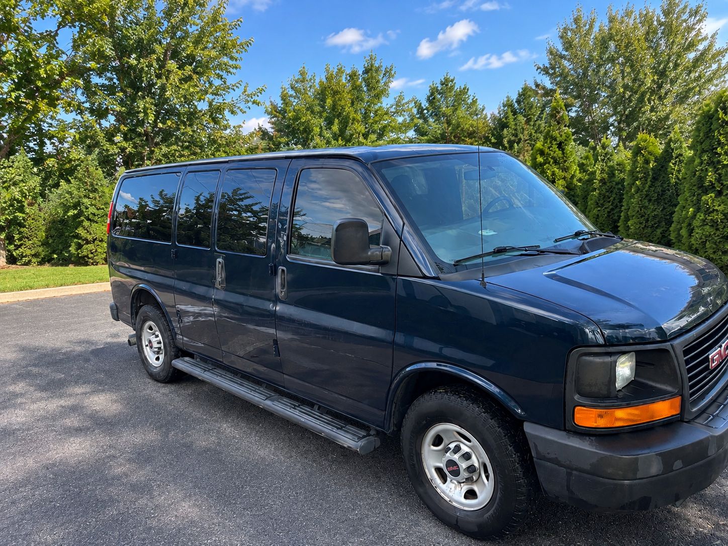 Used 2015 GMC Savana 2500 LS RWD image 4