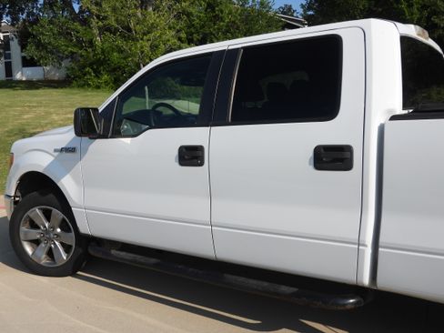 Used 2011 Ford F150 XLT w/ XLT Convenience Pkg AWD/4WD image 11