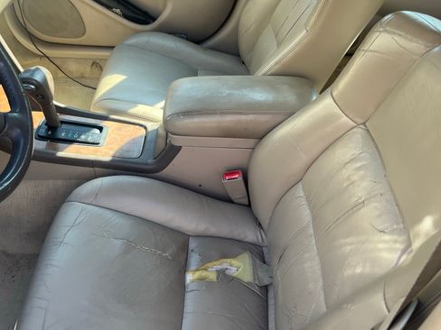 Used 1999 Lexus ES 330 FWD image 12