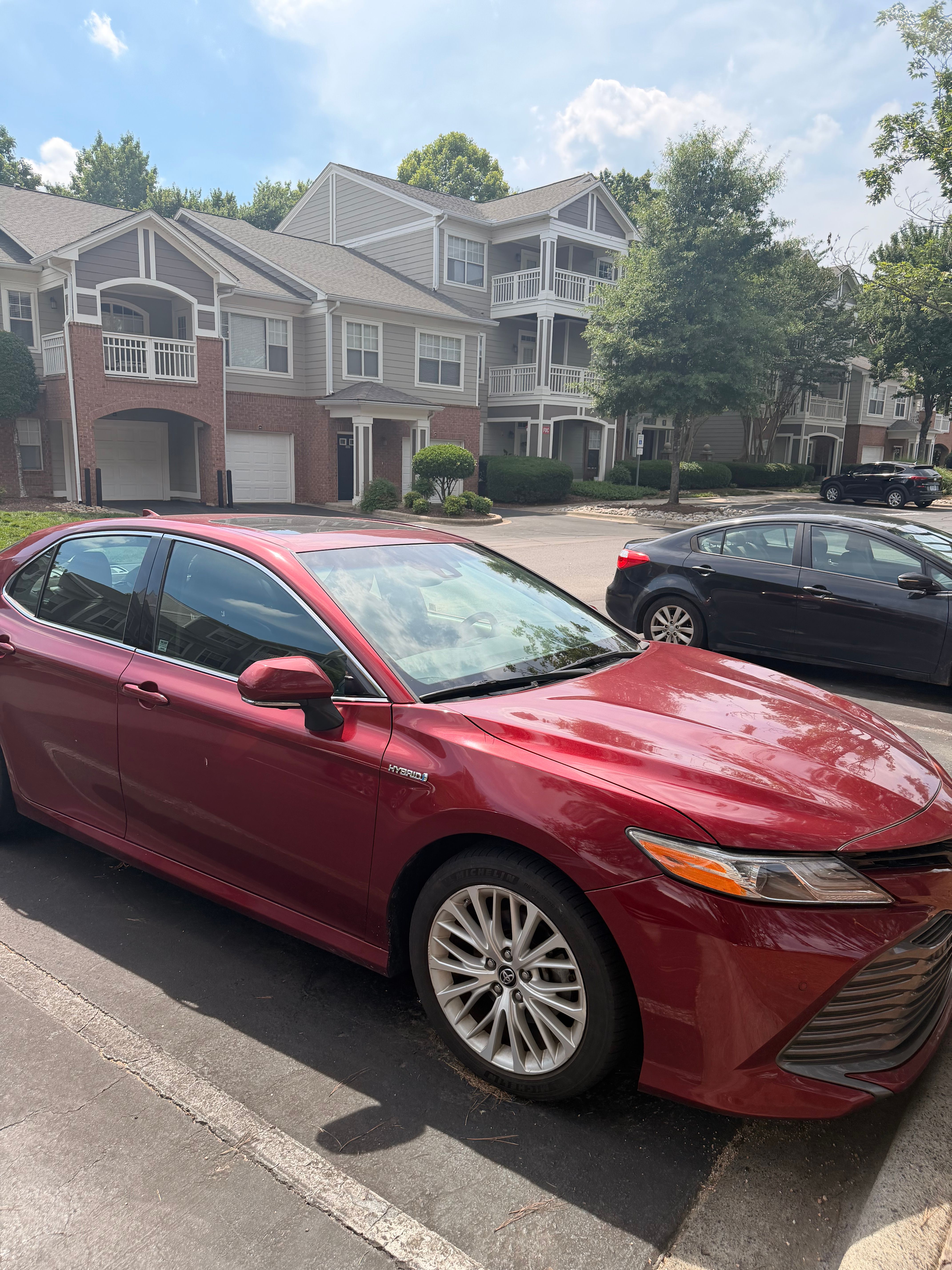 Used 2018 Toyota Camry XLE w/ Audio Package FWD image 2