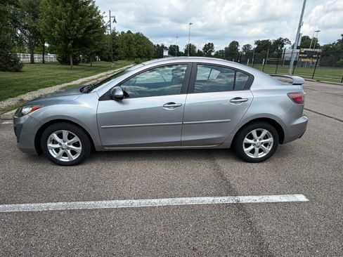 Used 2011 MAZDA MAZDA3 i Touring FWD image 1