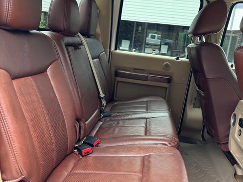 Used 2011 Ford F250 King Ranch w/ King Ranch w/Chrome Pkg AWD/4WD image 12