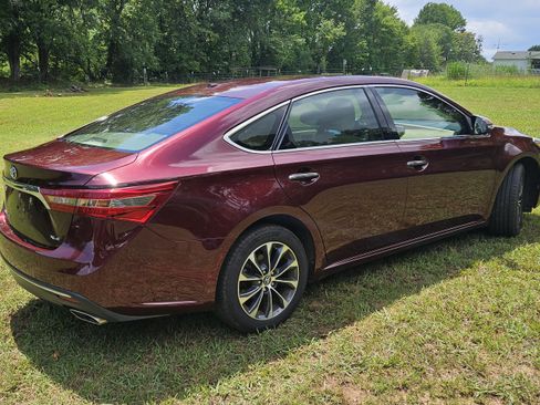 Used 2016 Toyota Avalon XLE Premium FWD image 5