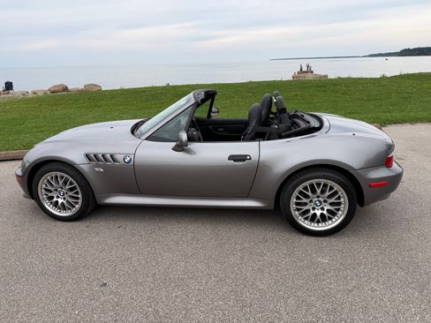Used 2001 BMW Z3 3.0i RWD image 16