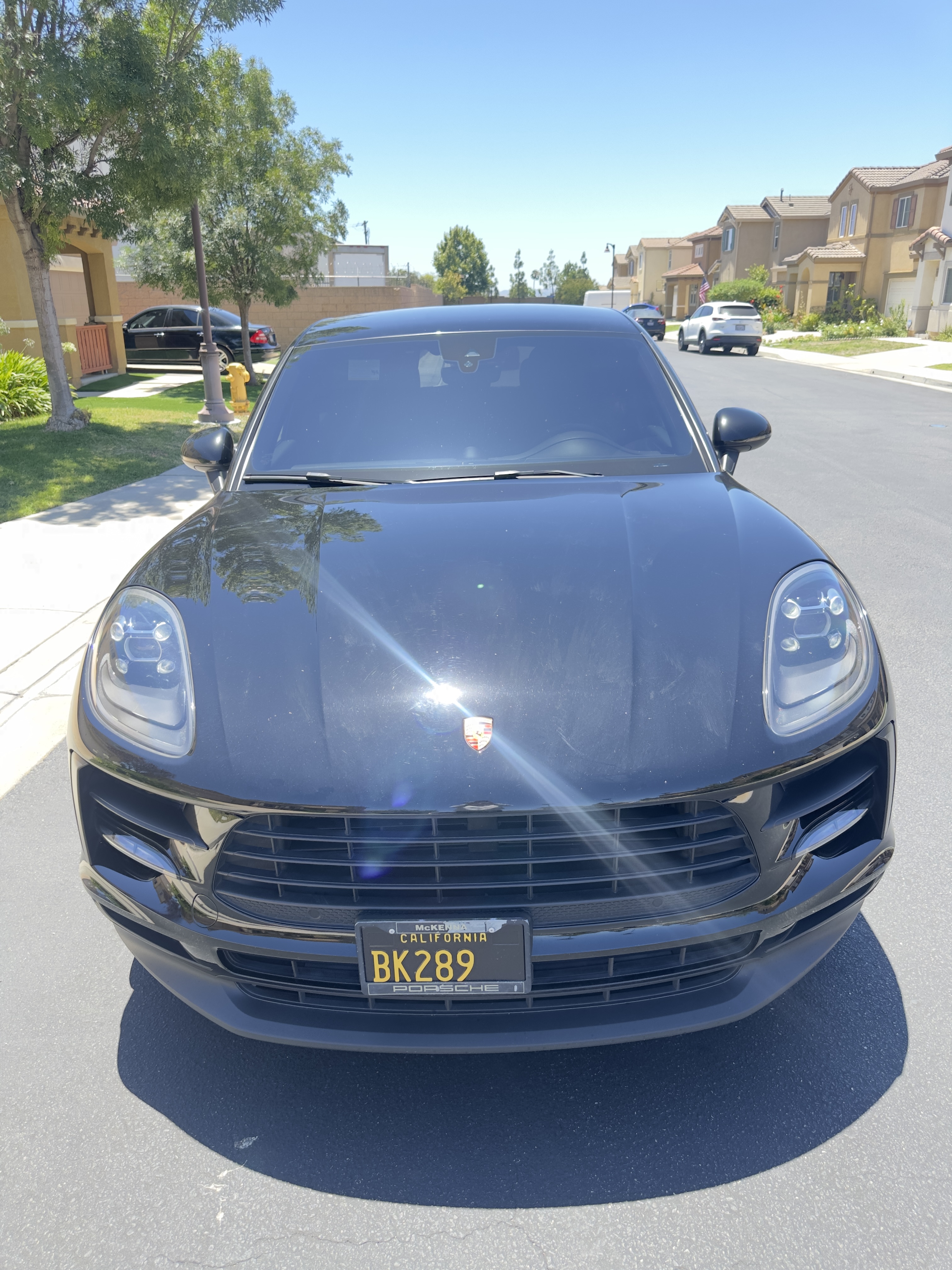 Used 2020 Porsche Macan AWD/4WD image 1
