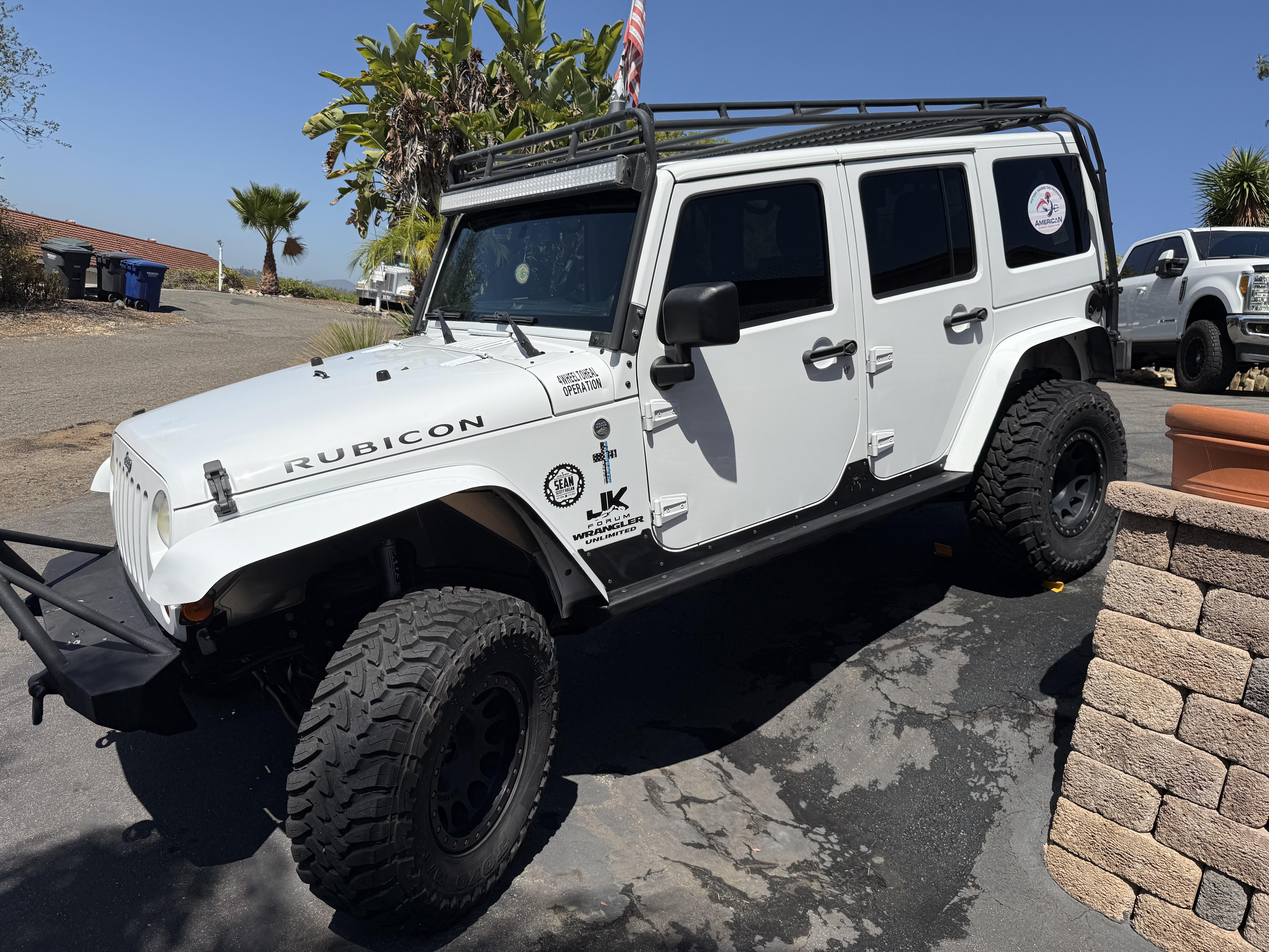 Used 2013 Jeep Wrangler Unlimited Rubicon w/ Connectivity Group AWD/4WD image 1