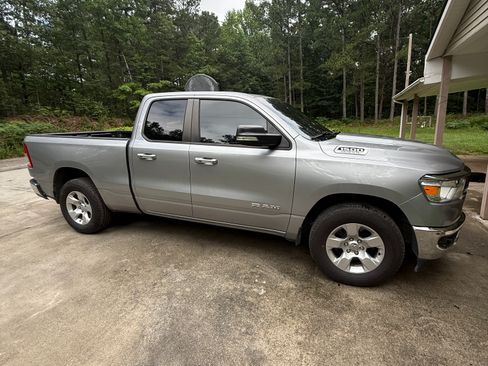Used 2020 RAM 1500 Big Horn RWD image 4