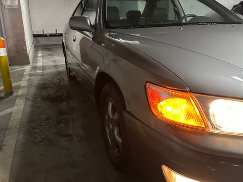 Used 1998 Lexus ES 330 image 5