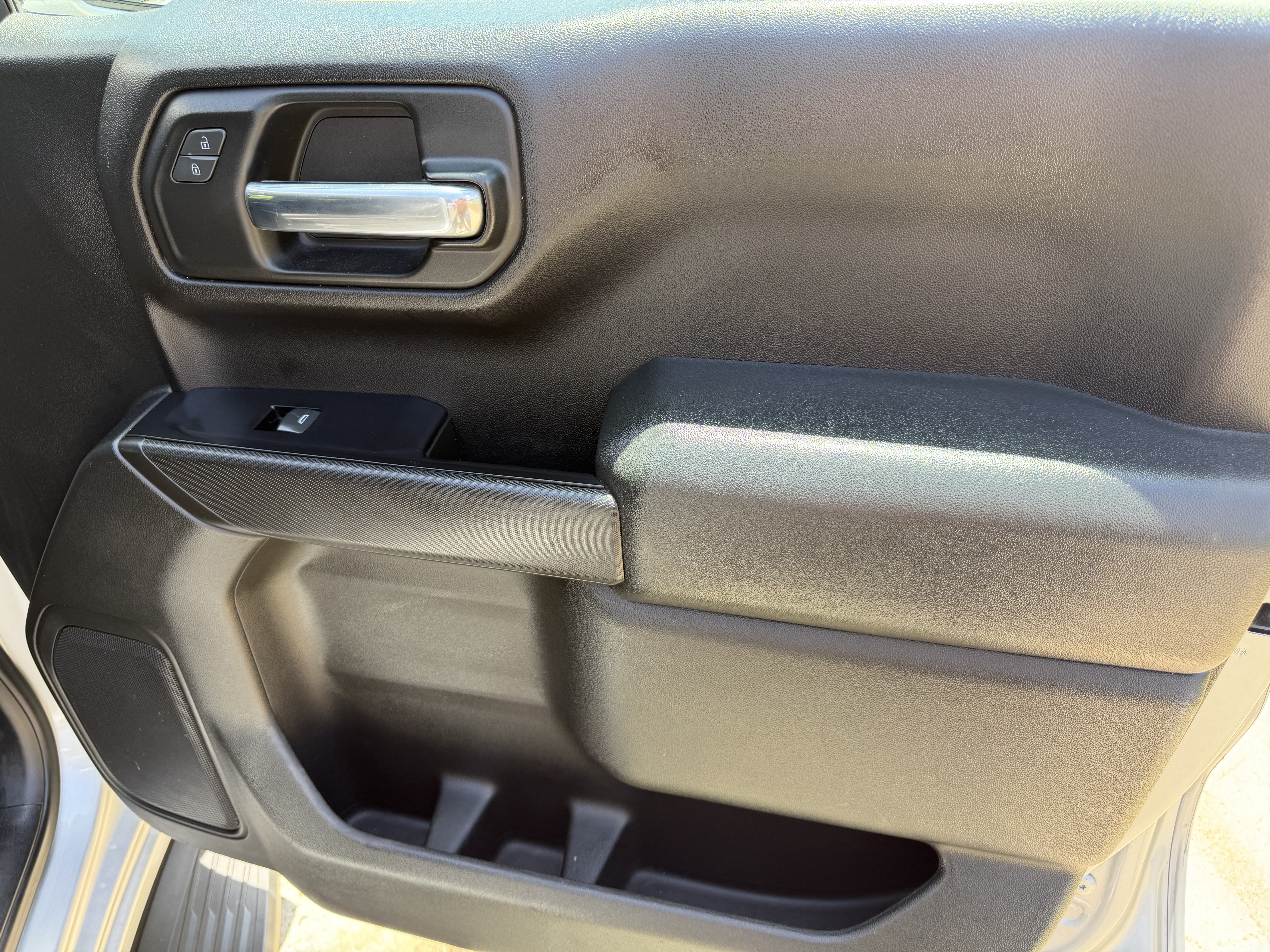 Used 2019 Chevrolet Silverado 1500 Custom RWD image 13