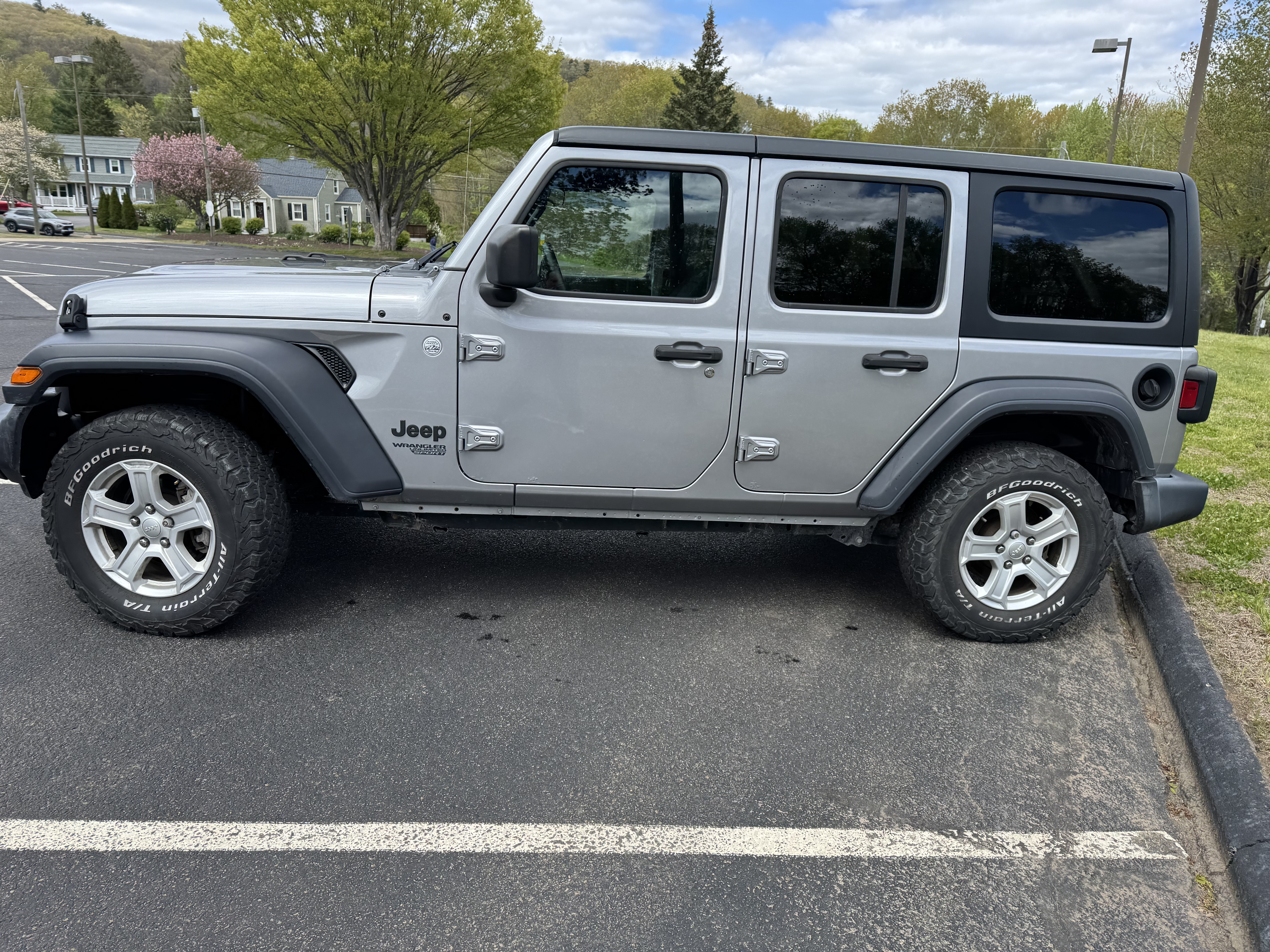 Used 2019 Jeep Wrangler Unlimited Sport S AWD/4WD image 6