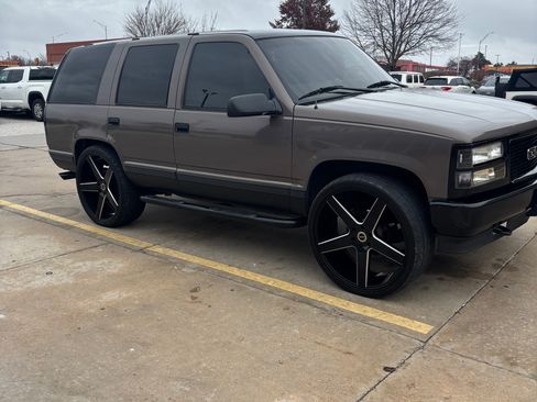 Used 1997 GMC Yukon 4WD 4-Door w/ Marketing Opt Pkg 5 image 13