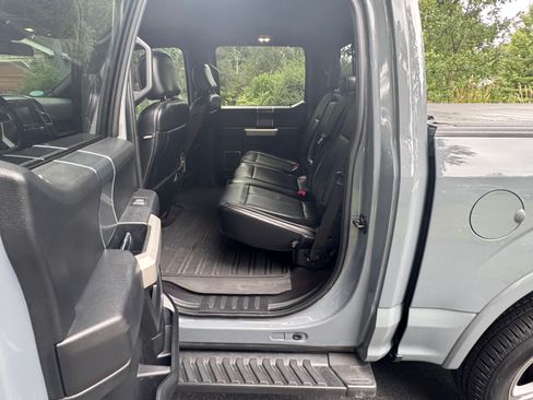 Used 2019 Ford F150 Lariat w/ Equipment Group 502A Luxury AWD/4WD image 13