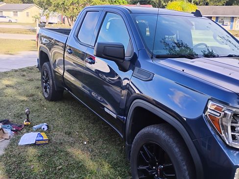 Used 2021 GMC Sierra 1500 Elevation image 2