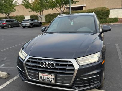 Used 2019 Audi Q5 2.0T Premium w/ Convenience Package