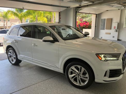 Used 2023 Audi Q7 3.0T Premium AWD/4WD image 23
