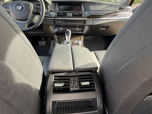 Used 2015 BMW 528i Sedan image 9