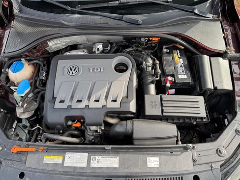 Used 2013 Volkswagen Passat TDI SEL Premium image 10