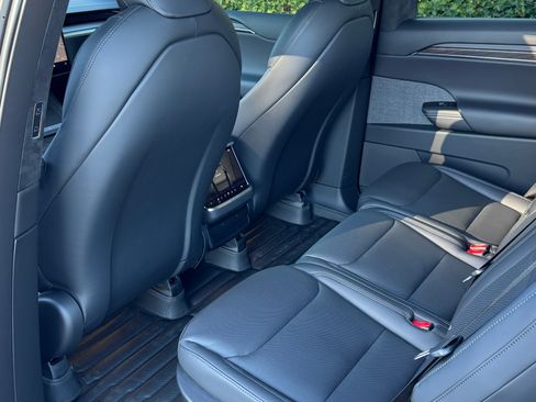 Used 2024 Tesla Model X Standard Sport Utility 4D image 13