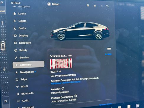 Used 2021 Tesla Model S Plaid image 10