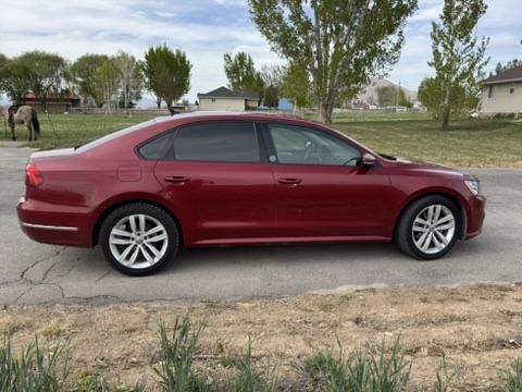 Used 2019 Volkswagen Passat 2.0T Wolfsburg w/ Wheels & Sunroof Package FWD image 16