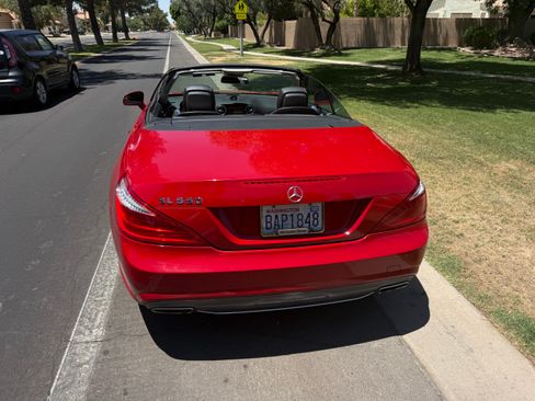 Used 2013 Mercedes-Benz SL 550 image 12