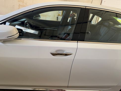 Used 2020 Acura RLX Sport Hybrid w/ Advance Pkg image 6