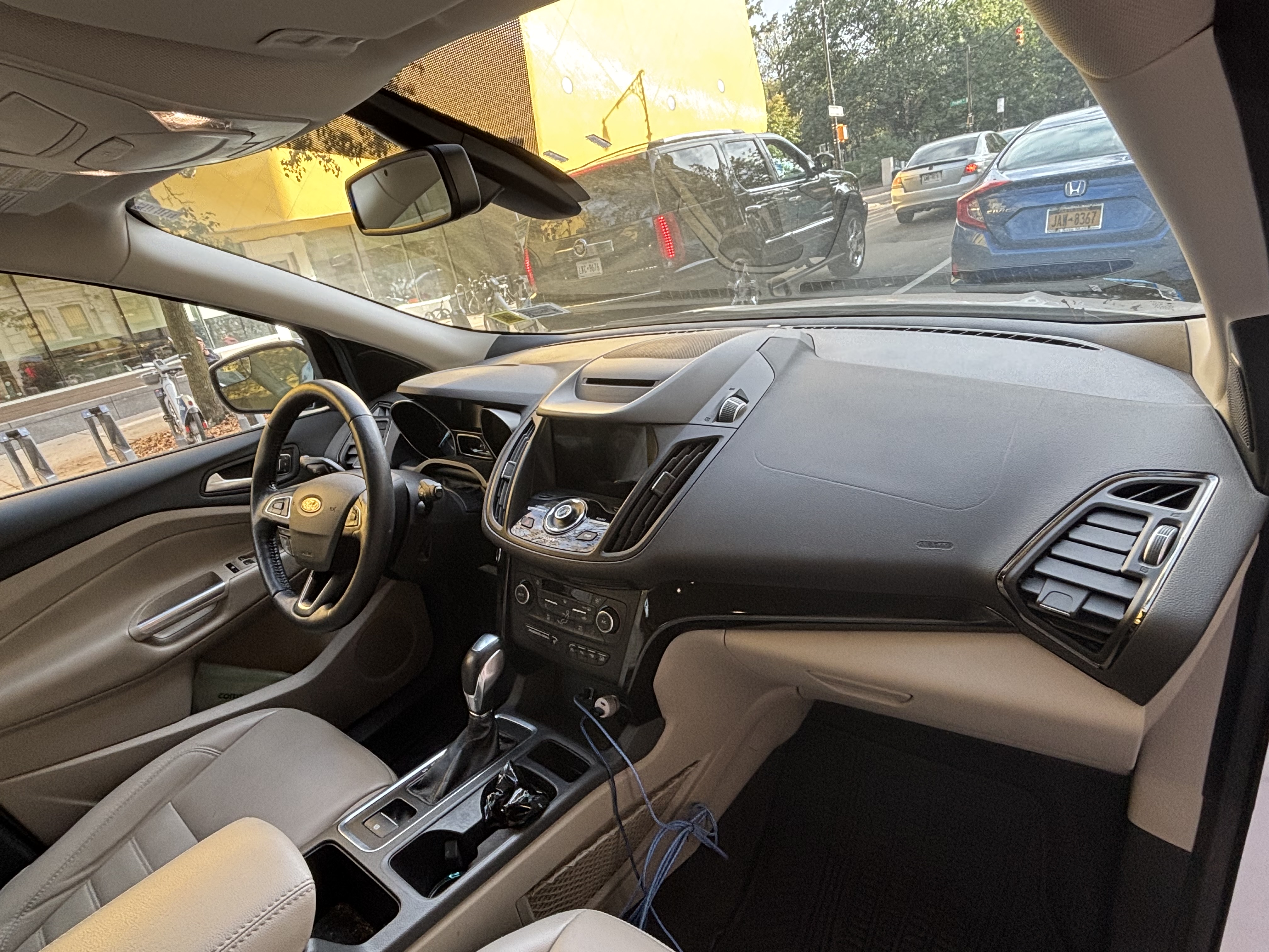 Used 2018 Ford Escape Titanium AWD/4WD image 10