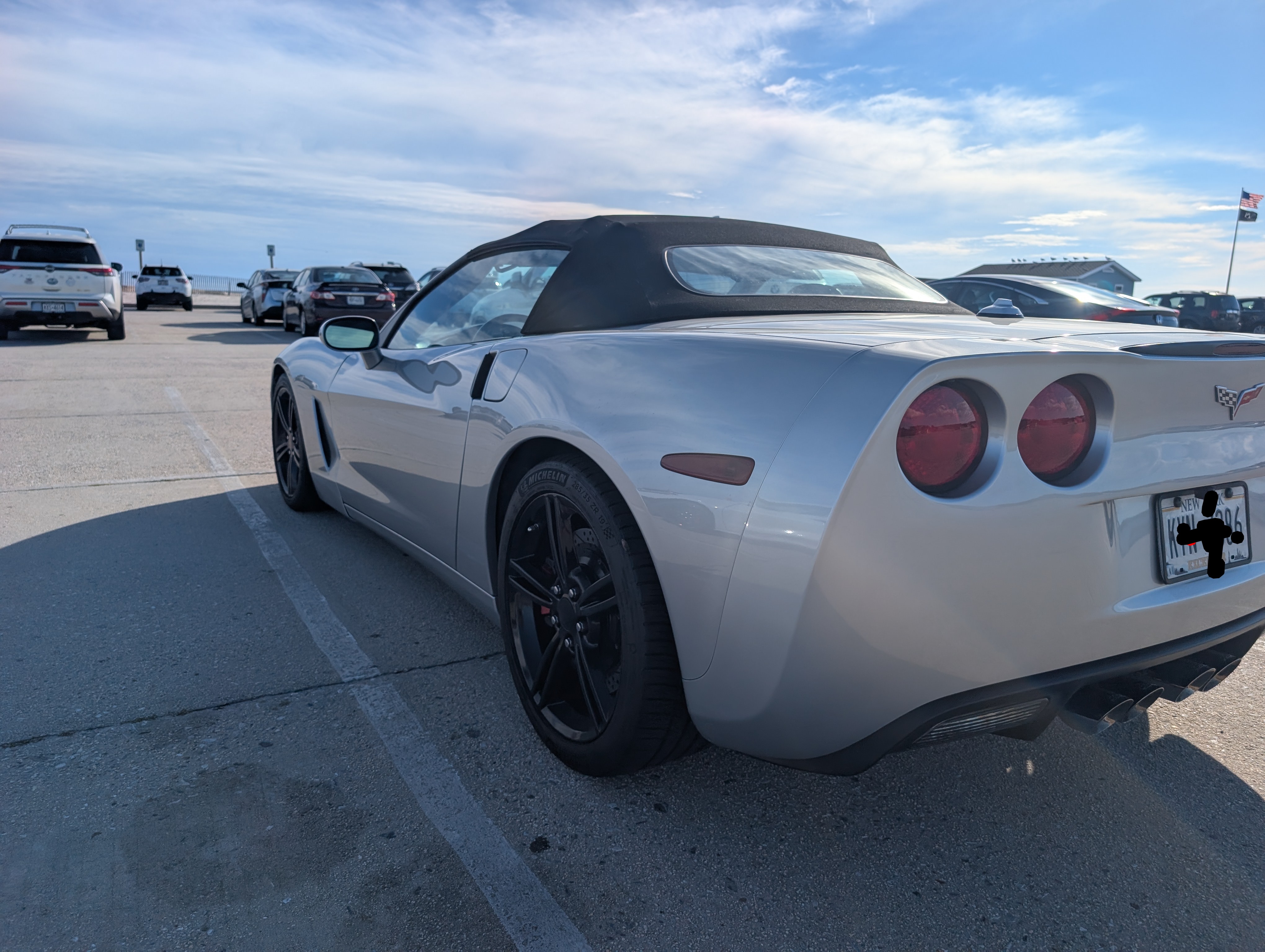 Used 2005 Chevrolet Corvette Convertible w/ Preferred Equipment Group RWD image 6