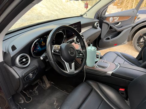 Used 2020 Mercedes-Benz GLC 300 4MATIC image 8
