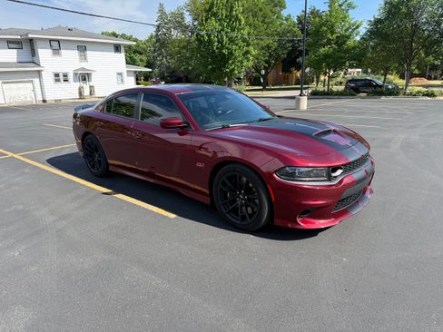 Used 2022 Dodge Charger Scat Pack w/ Dynamics Package RWD image 2