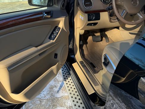 Used 2008 Mercedes-Benz GL 320 CDI 4MATIC image 8