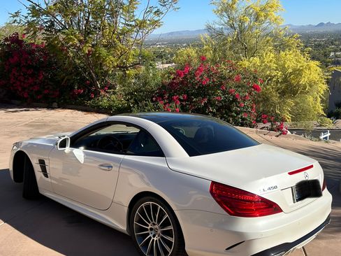 Used 2019 Mercedes-Benz SL 450 image 2
