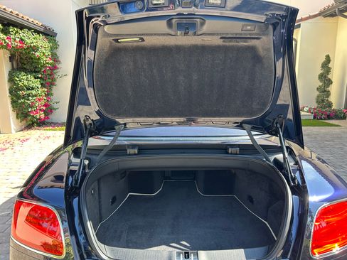 Used 2017 Bentley Continental GT image 12