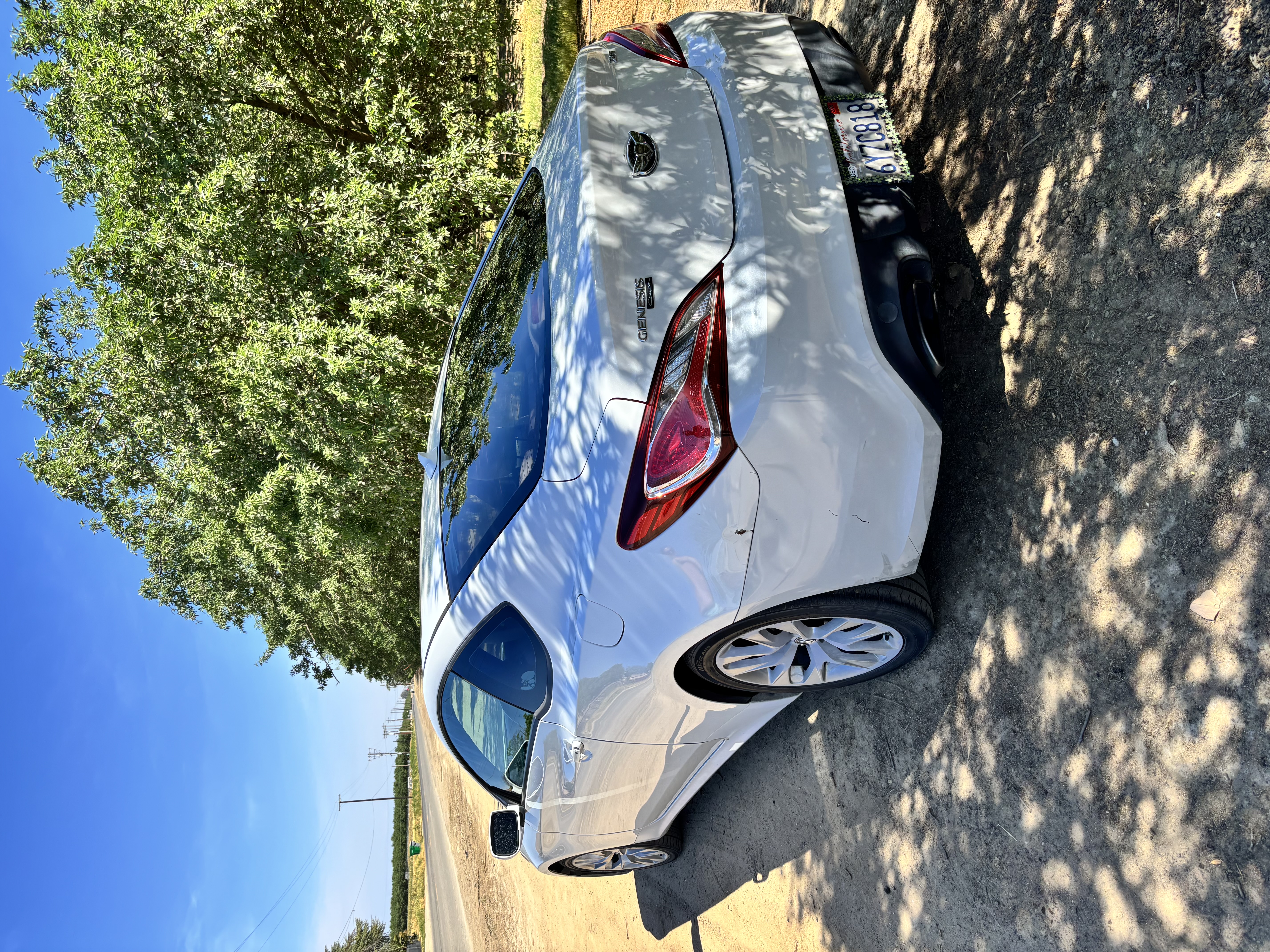 Used 2013 Hyundai Genesis 2.0T RWD image 9