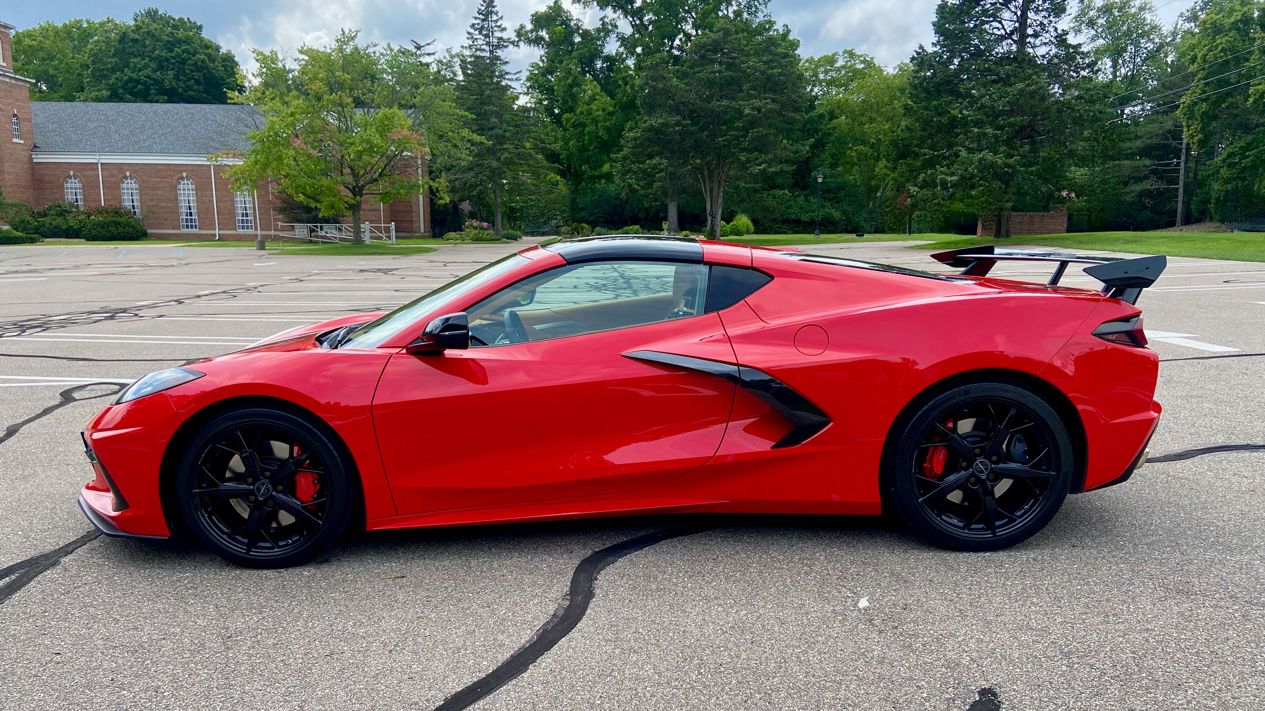 Used 2020 Chevrolet Corvette Stingray Premium Cpe w/ 3LT Preferred Equipment Group RWD image 5