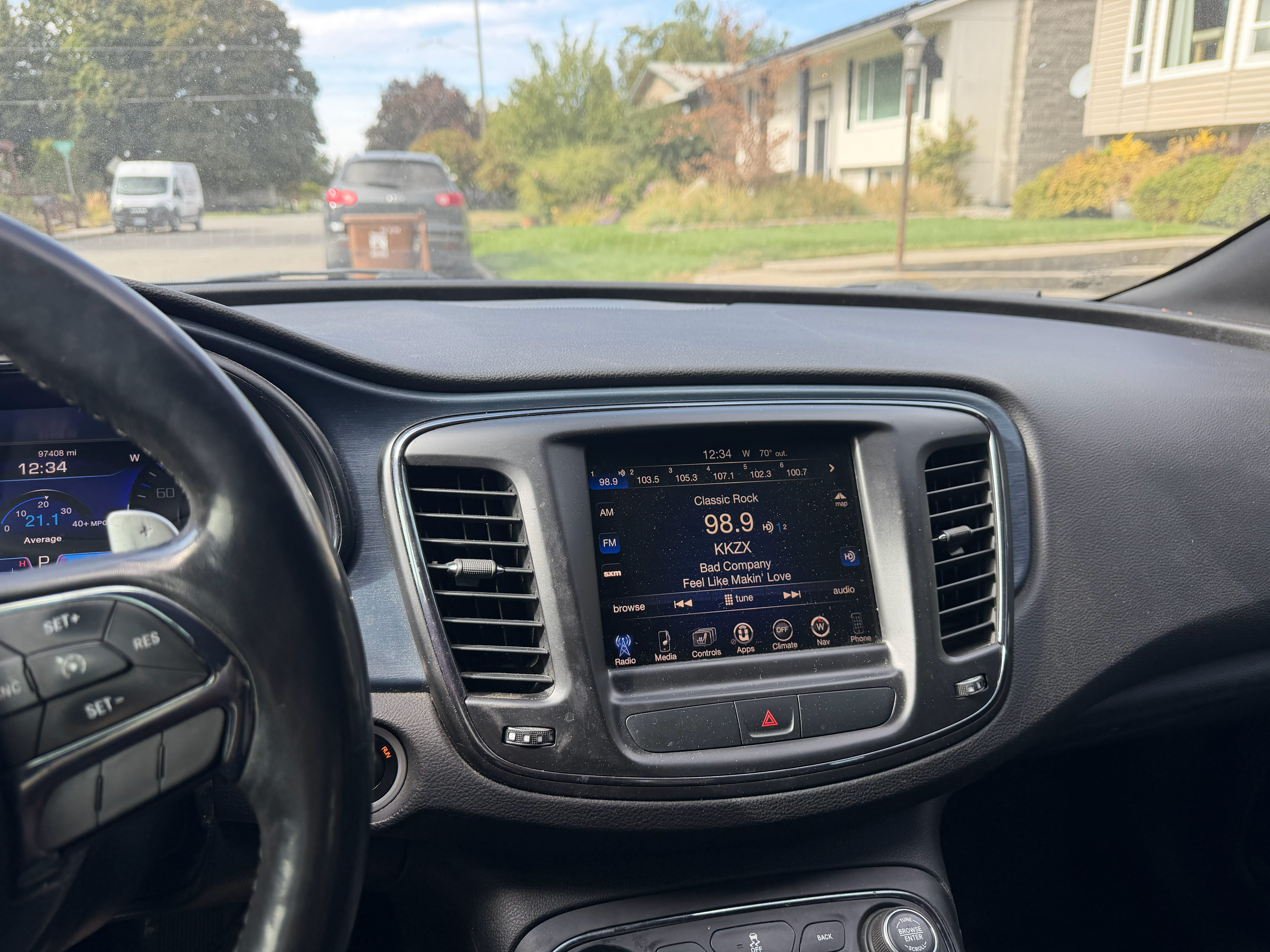 Used 2015 Chrysler 200 S w/ Navigation & Sound Group I AWD/4WD image 4